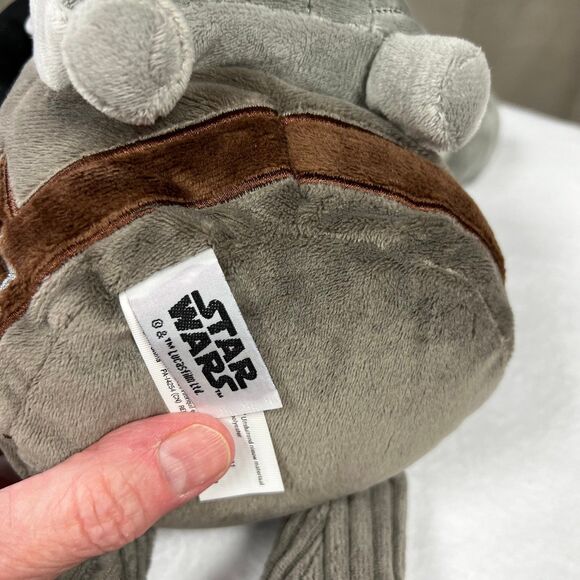 Scentsy Buddy The Mandalorian Figure and air of adventure scent in box - Picture 10 of 12